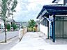 リビング/ダイニング：【リフォーム済】駐車場の別角度です。横づけで駐車することも可能です。