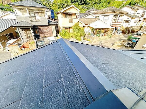 安心してお住まい頂けるよう屋根葺き替えを行いました。