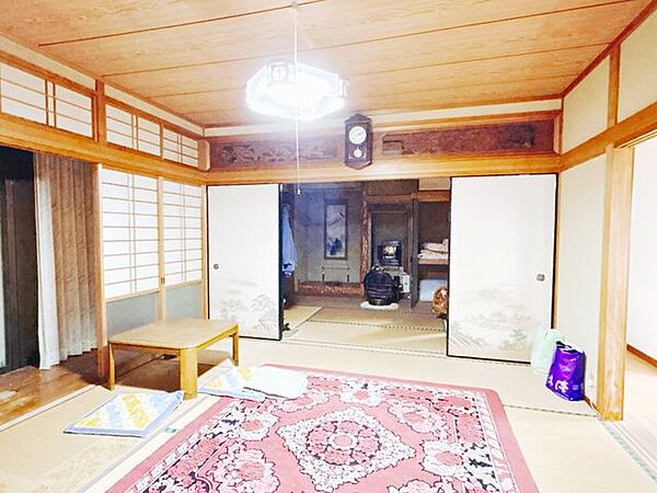 【現地写真/和室】和室です。和の趣を感じられる落ち着いた空間です。お荷物は撤去いたします。