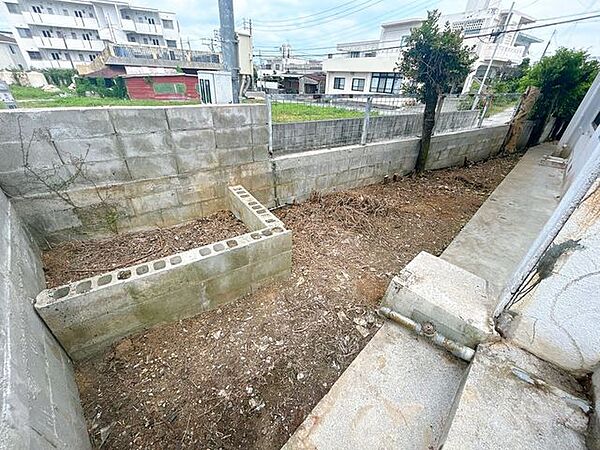 【現況販売】北東側にもお庭がございます。