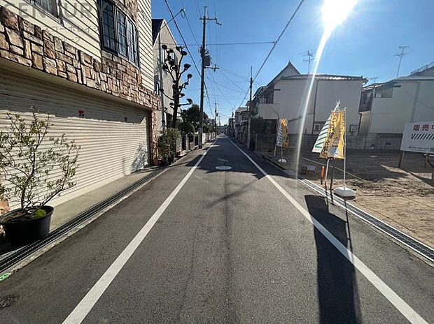 現地は閑静な住宅地エリアとなっております。