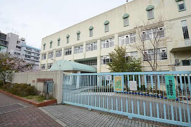 【小学校】神戸市立稗田小学校まで361ｍ
