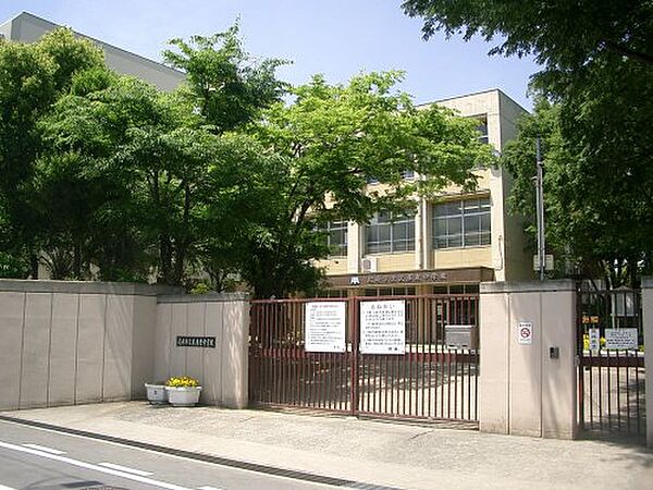 【中学校】尼崎市立　武庫東中学校まで1275ｍ