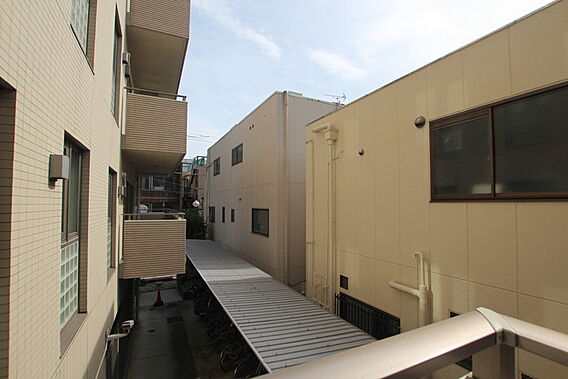 ■15階建ての...