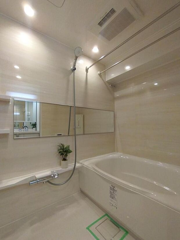 ■一日の疲れを癒す浴室は乾燥機能付き