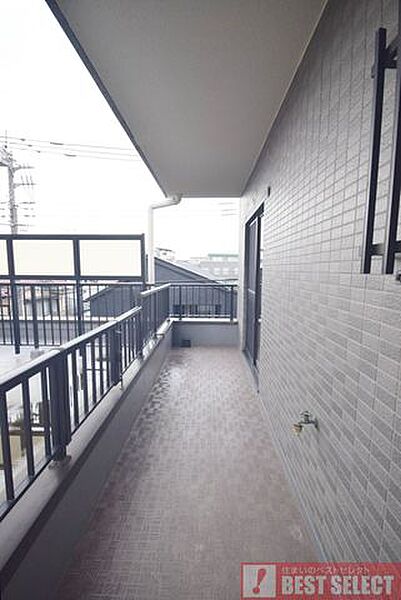通勤通学に便利なJR中央総武線「三鷹」駅　徒歩16分！