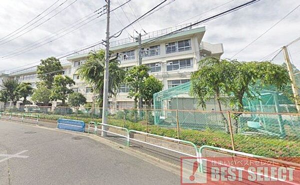 世田谷区立上祖師谷中学校　徒歩15分 1200m