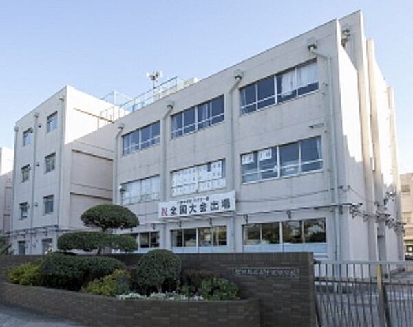 世田谷区立千歳中学校　徒歩5分 400m