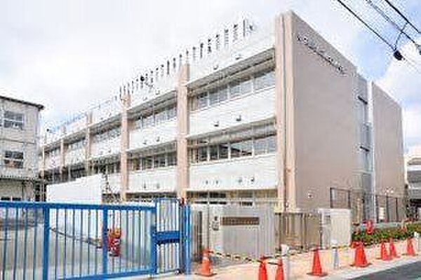 世田谷区立上北沢小学校 上北沢小学校　徒歩6分 450m
