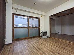 キャトルセゾン（旧高島ビル） 202 2階3LDKのリビング/ダイニング