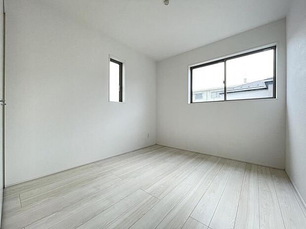 各部屋にクローゼットが付いているので整理整頓も安心。空間を有効に広く使うことができますね