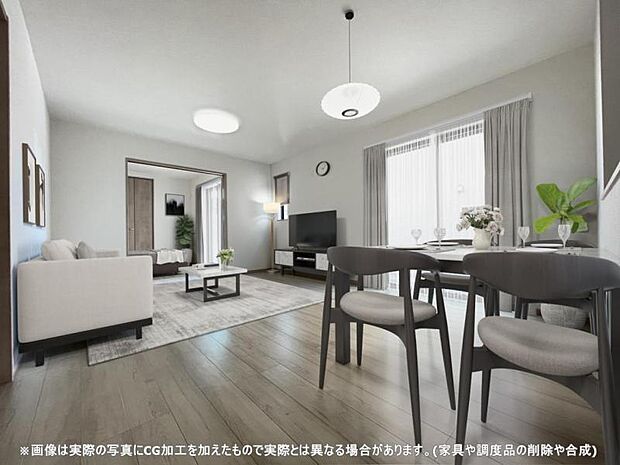 開放感のあるゆとりあるリビング。採光にもこだわった居心地の良い空間です♪