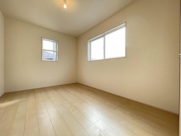 2階にはお部屋が3部屋！全部屋に収納が付いています＾＾