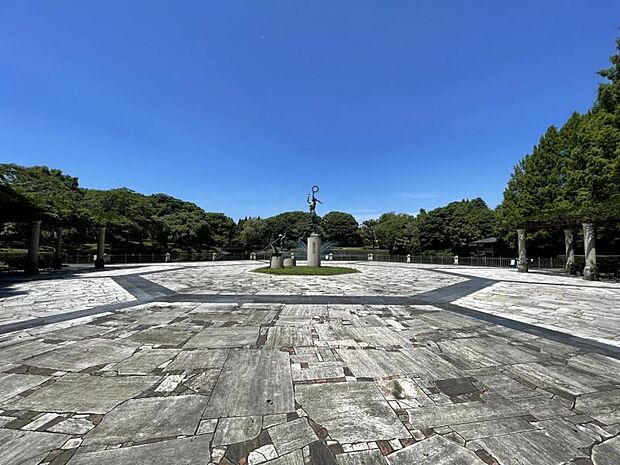 栃木県中央公園　1426ｍ/徒歩18分、車4分
