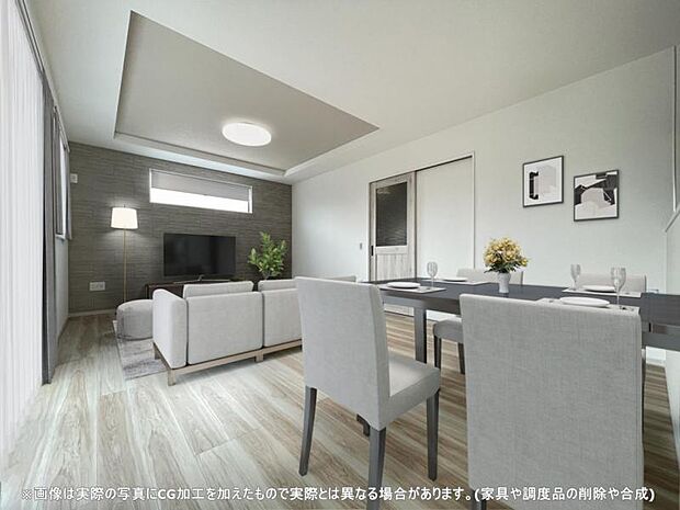 開放感のあるゆとりあるリビング。採光にもこだわった居心地の良い空間です♪