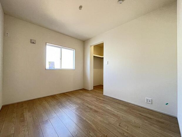 各部屋にクローゼットが付いているので整理整頓も安心＾＾