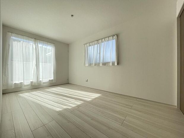 各部屋にクローゼットが付いているので整理整頓も安心＾＾