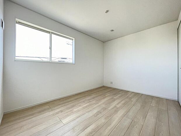 各部屋にクローゼットが付いているので整理整頓も安心^^