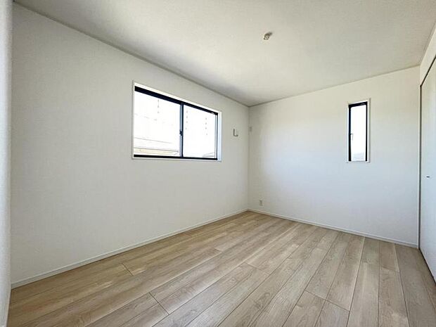 各部屋にクローゼットが付いているので整理整頓も安心＾＾