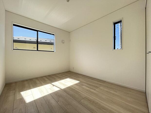 2階にはお部屋が3部屋！全部屋に収納が付いています＾＾