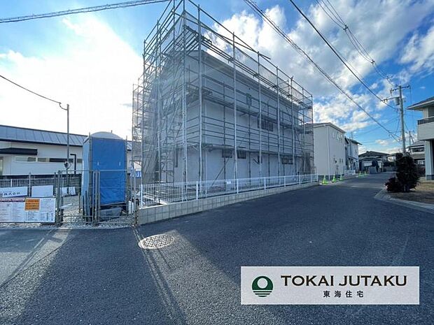 北東側約4M幅員の公道です＾＾