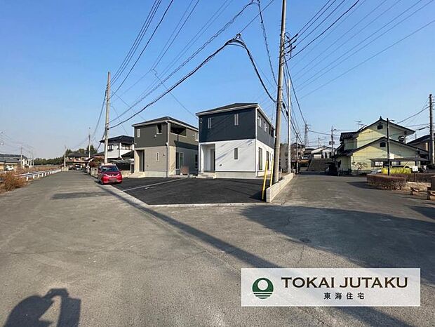 西側約6M、南側約6M幅員の公道角地。車の出し入れもスムーズに行えますね＾＾