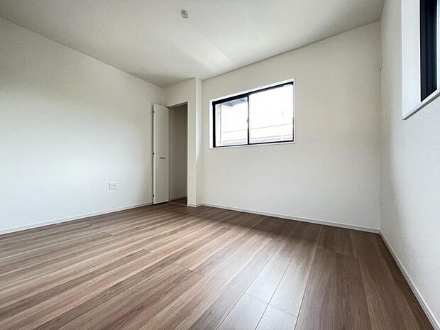 2階にはお部屋が3部屋！全部屋に収納が付いています＾＾