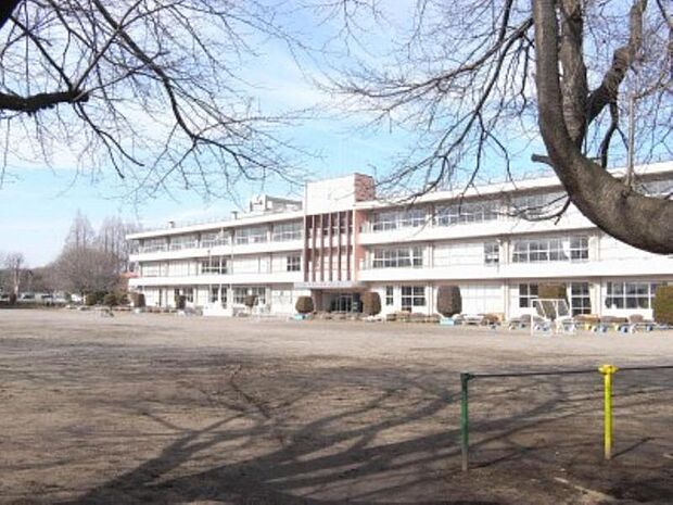 長田小学校 1670m/徒歩21分、車5分