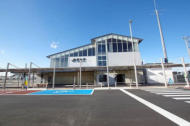 岡本駅 1668m/徒歩21分、車5分