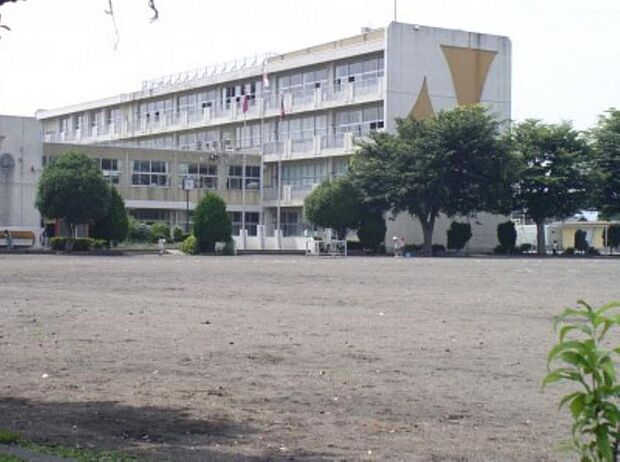 晃宝小学校 820m/徒歩11分、車3分