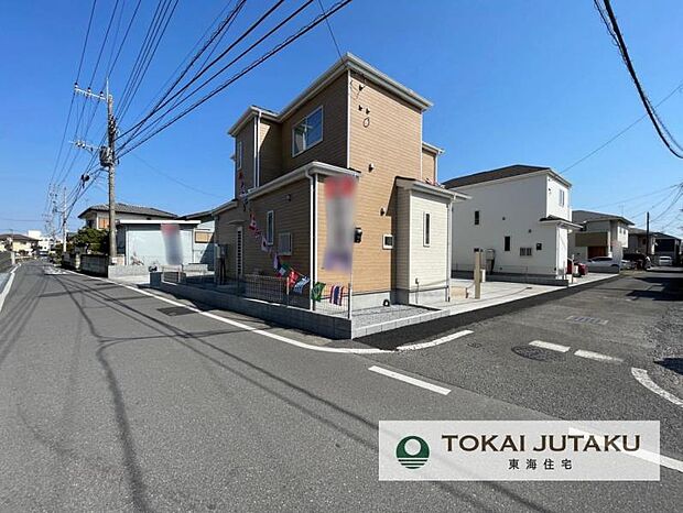 北側約4.2M、西側約3.35ｍ幅員の道路角地です＾＾