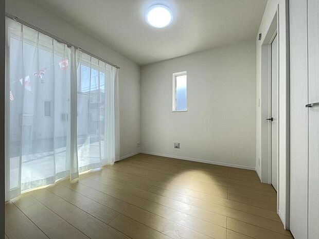 お客様が来た時には客間としても利用できます＾＾