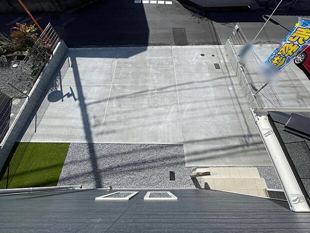 カースペース3台!並列駐車もできます!親戚や友人が遊びに来ても安心♪急な来客にも対応できますね^^