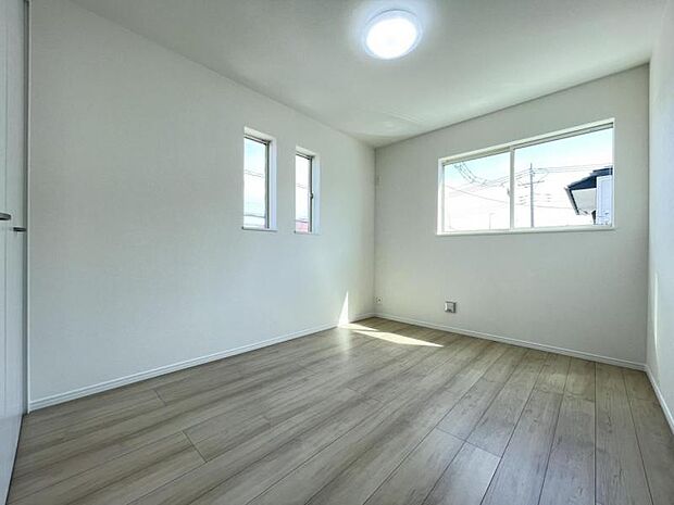 各部屋にクローゼットが付いているので整理整頓も安心＾＾