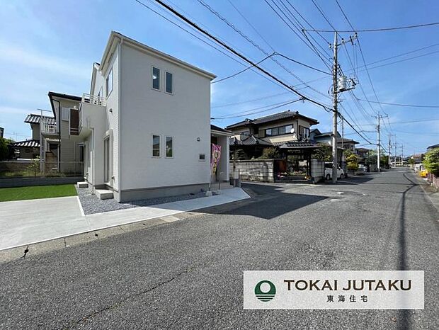 東側約6M、北側約4M幅員の公道角地。車の出し入れもスムーズに行えますね＾＾