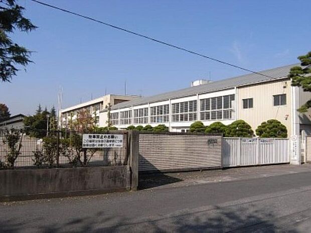 陽北中学校 2344m/徒歩30分、車6分