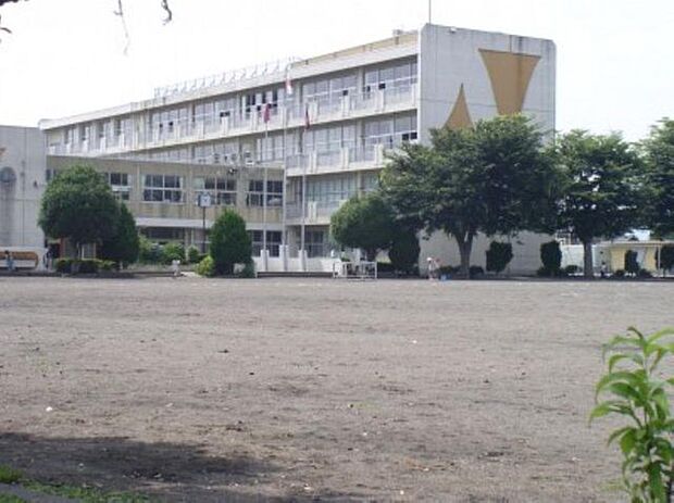 晃宝小学校　763ｍ/徒歩10分、車2分 1097m