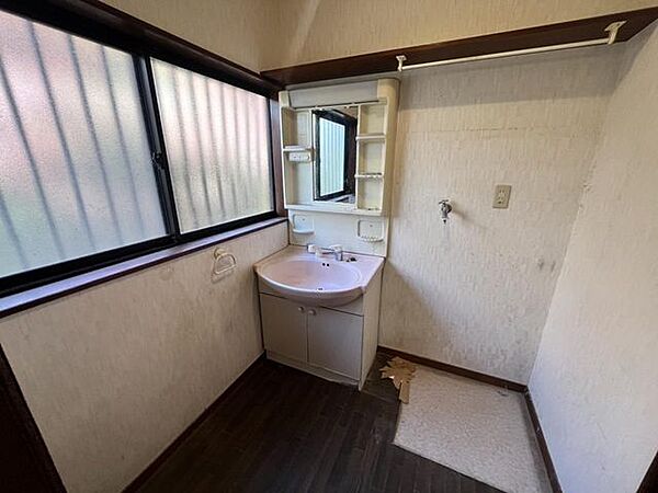 身支度・洗濯・お風呂と毎日大活躍の洗面スペース！