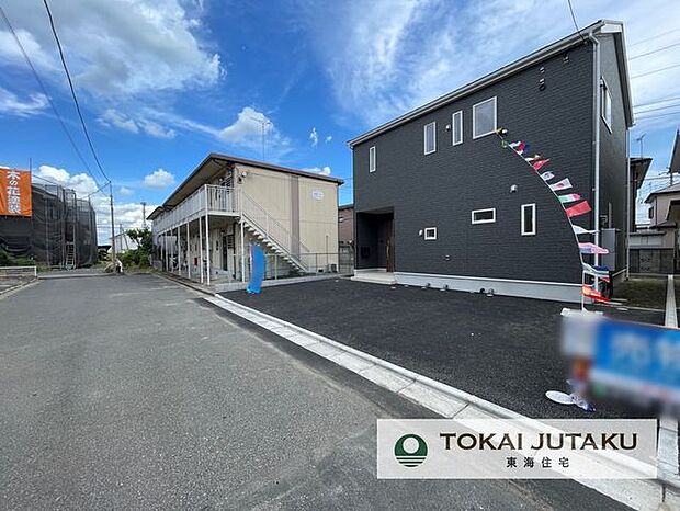 側約M幅員の公道。車の出し入れもスムーズに行えますね^^