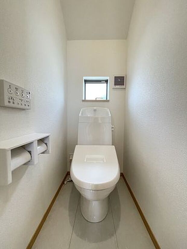 来客時も気兼ねなくトイレが使える安心設計!家族とゲストのプライベート空間をスマートに切り分けます。