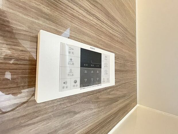 帰宅後すぐにボタンを押すだけで、自動でベストな温かさに。お風呂準備の手間をなくし、夕方をラクにします