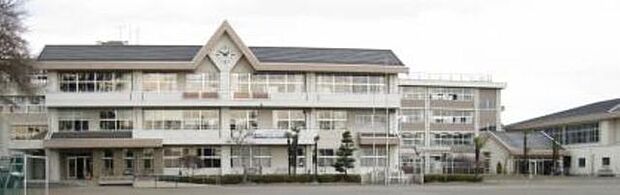 宇都宮市立峰小学校 徒歩23分。 1780m