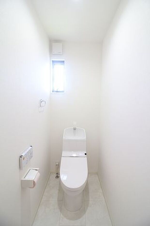 ＊2階トイレ＊1.2階にトイレがあるので、忙しい朝の時間帯も待たずにすみそうですね。