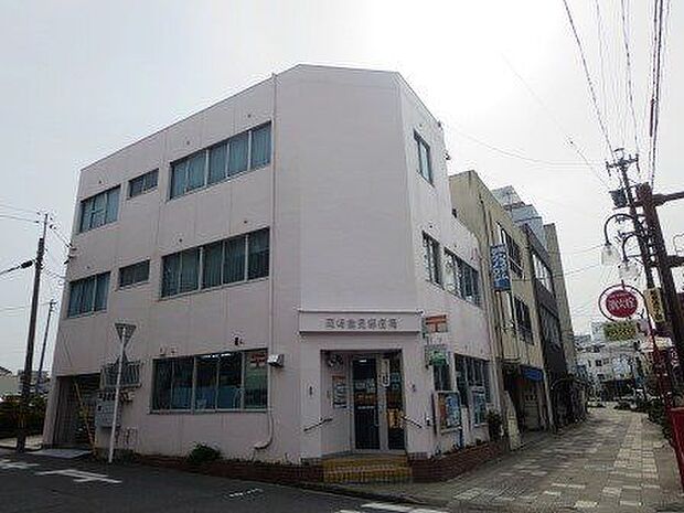 能見郵便局【営業時間】平日9:00~17:00※営業時間は異なる場合がございますので事前にご確認ください。 500m