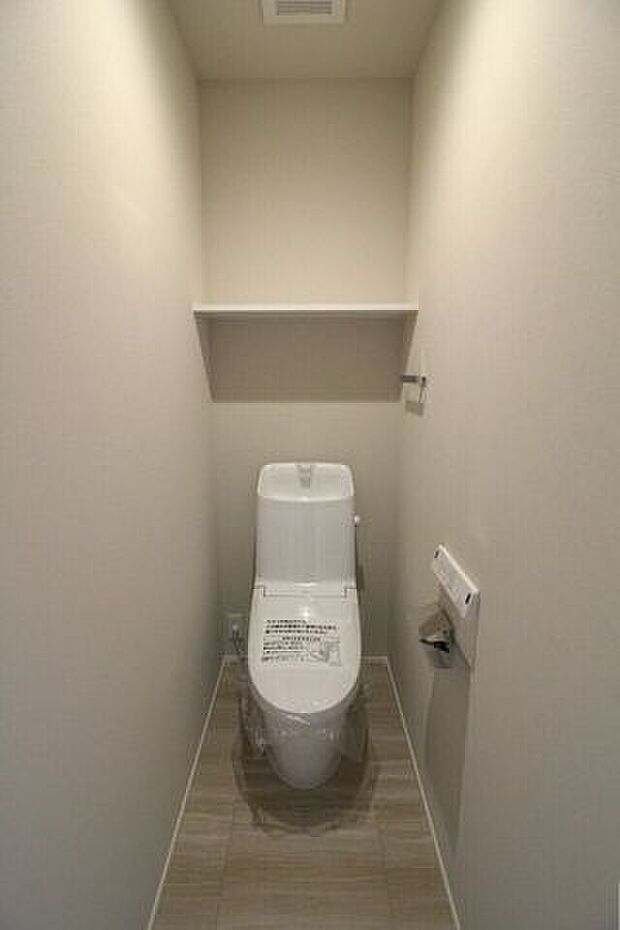 *2階トイレ*1・2階にトイレがございます♪朝の忙しい時間帯も待たずにすみそうですね♪