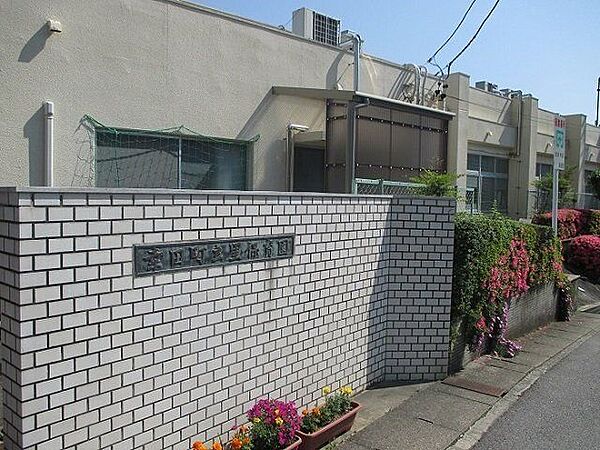 里保育園幸田町深溝にある保育園です！定員60名！7時30分 ～ 18時00分（延長保育含む）働くママは大助かりです！！ 1200m