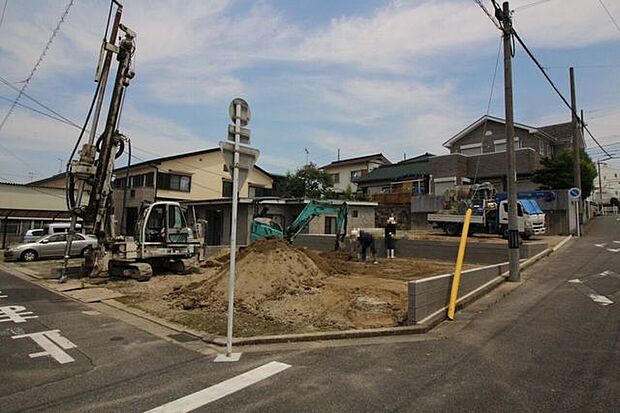南東角地です。見通しが良いところもポイントですね！