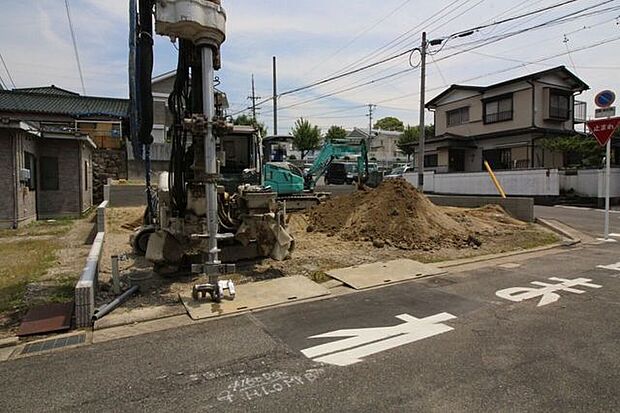 住環境に恵まれた立地の土地。周辺には生活利便施設も整い、理想の住まいづくりに適した環境です。