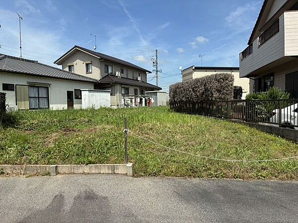 間口約7.38ｍです。広々としているので、駐車もしやすそうです。