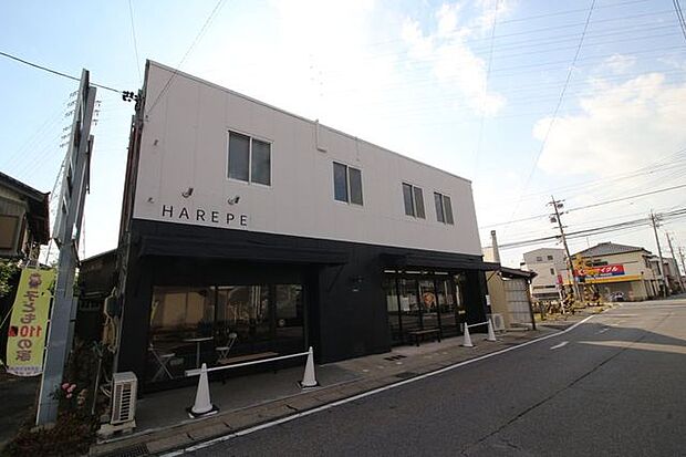 HAREPEクレープ営業時間：11：00～18：00定休日：水・木曜日駐車場：あり※営業時間は異なる場合がございますので事前にご確認ください。 210m
